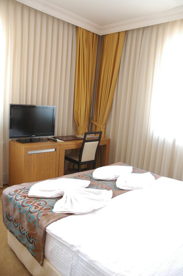 Tamara Hotel Van Exterior photo